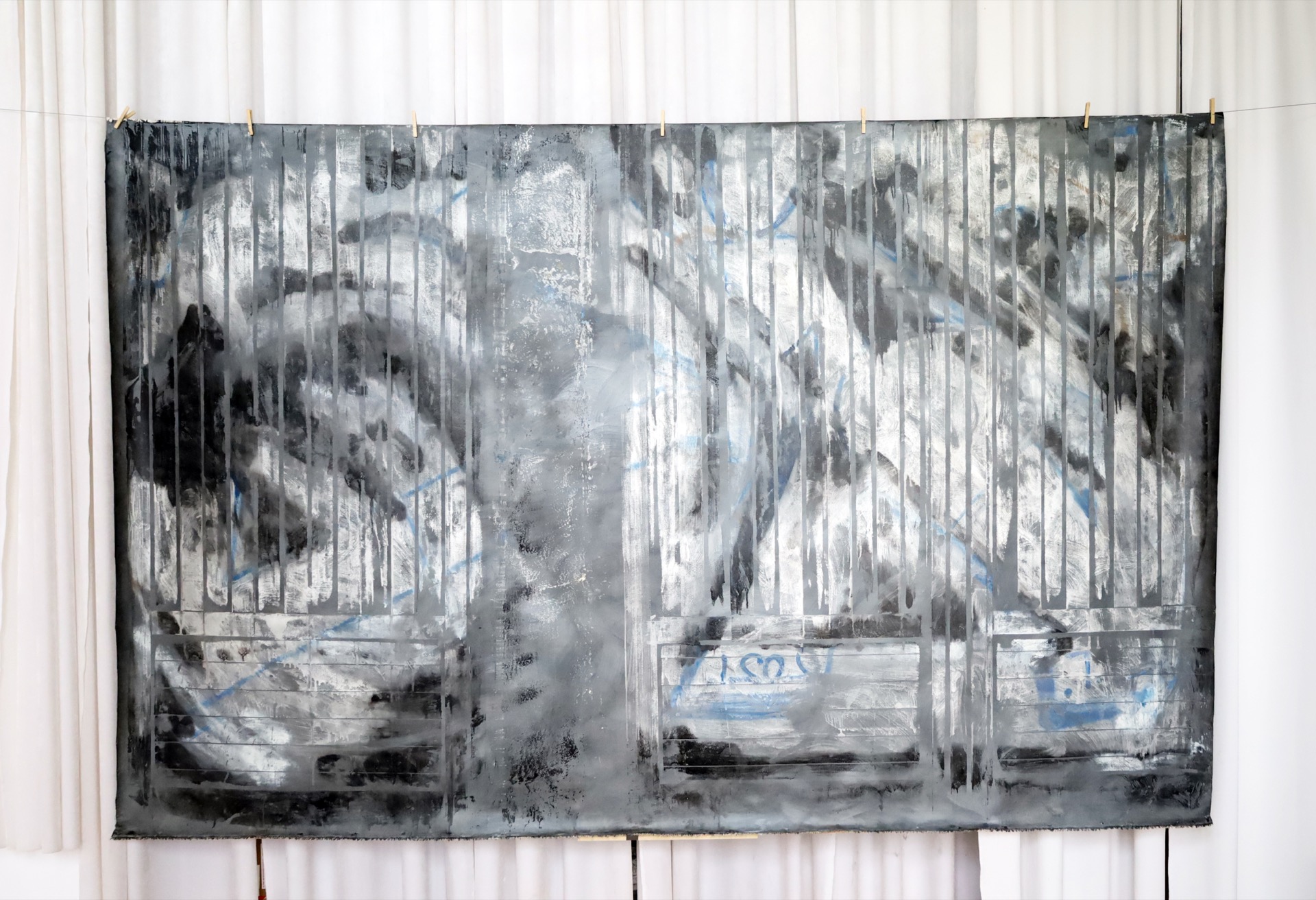 Jakob Traxlmayr - Economy, 2022, 330 x 215 cm | Spray paint, acrylic on canvas