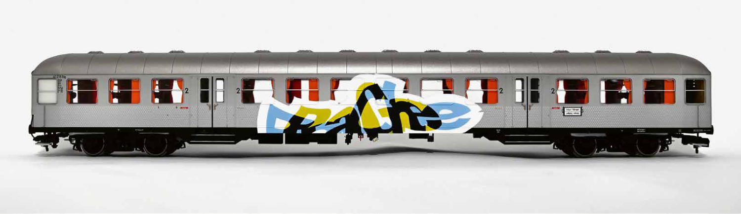 Rage | 82,5 x 13 x 9 cm | airbrush on Märklin model train (Gauge 1) | 2024
