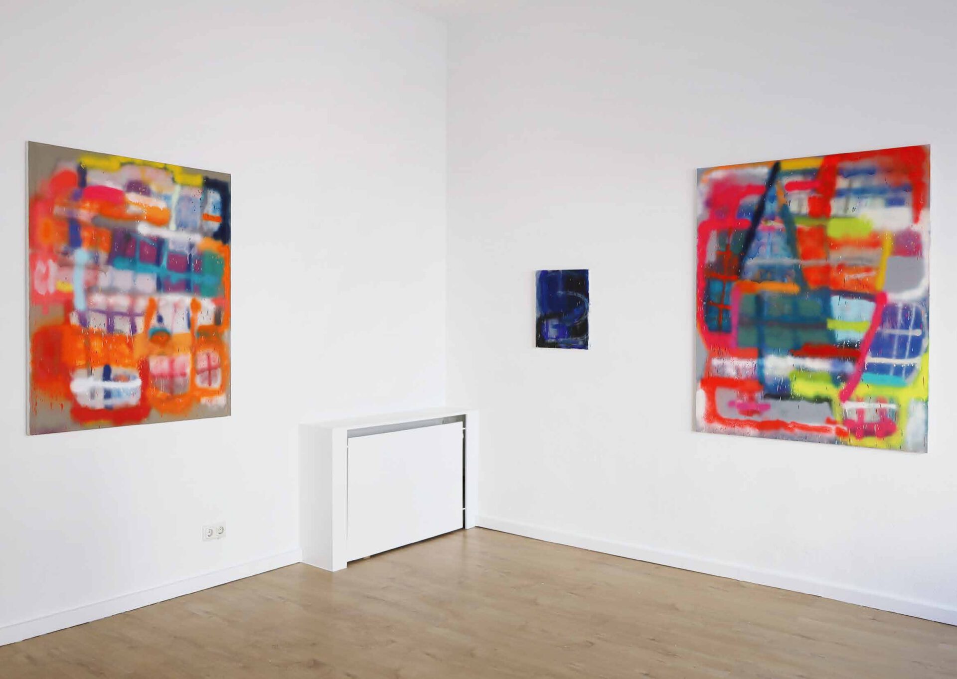 Nils Jendri - Hütten Bauen Im Wald, Unter Freiem Himmel & Hans Dampf In Allen Gassen, installation view